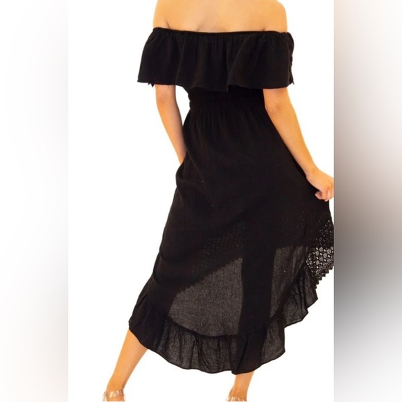 Elegant Black Off-Shoulder Dress - Picture 5 of 9